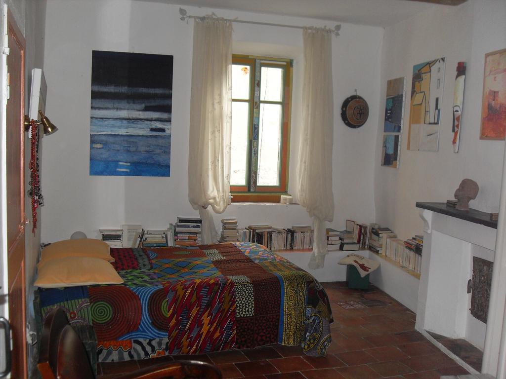 Chambre D'Hotes Les Bienvenus Lagrasse Exteriér fotografie